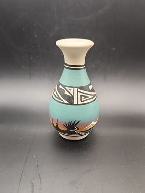 Vintage Navajo  Pottery Vase Hand-painted Etched Mountains 5.25” Tall
